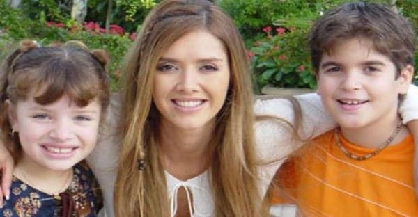 <b>3. Konstantin Vrotsos</b>
<br>En el 2002, ‘Gata Salvaje’, telenovela protagonizada por Marlene Favela, nos permitió ver en acción al actor infantil
<a href="https://www.univision.com/famosos/recuerdas-al-pequeno-leobardito-de-gata-salvaje-este-fue-su-triste-destino-fotos">Konstantin Vrotsos, quien interpretó a Leobardito,</a> el amigo de la hermana menor de Rosaura (Marlene).