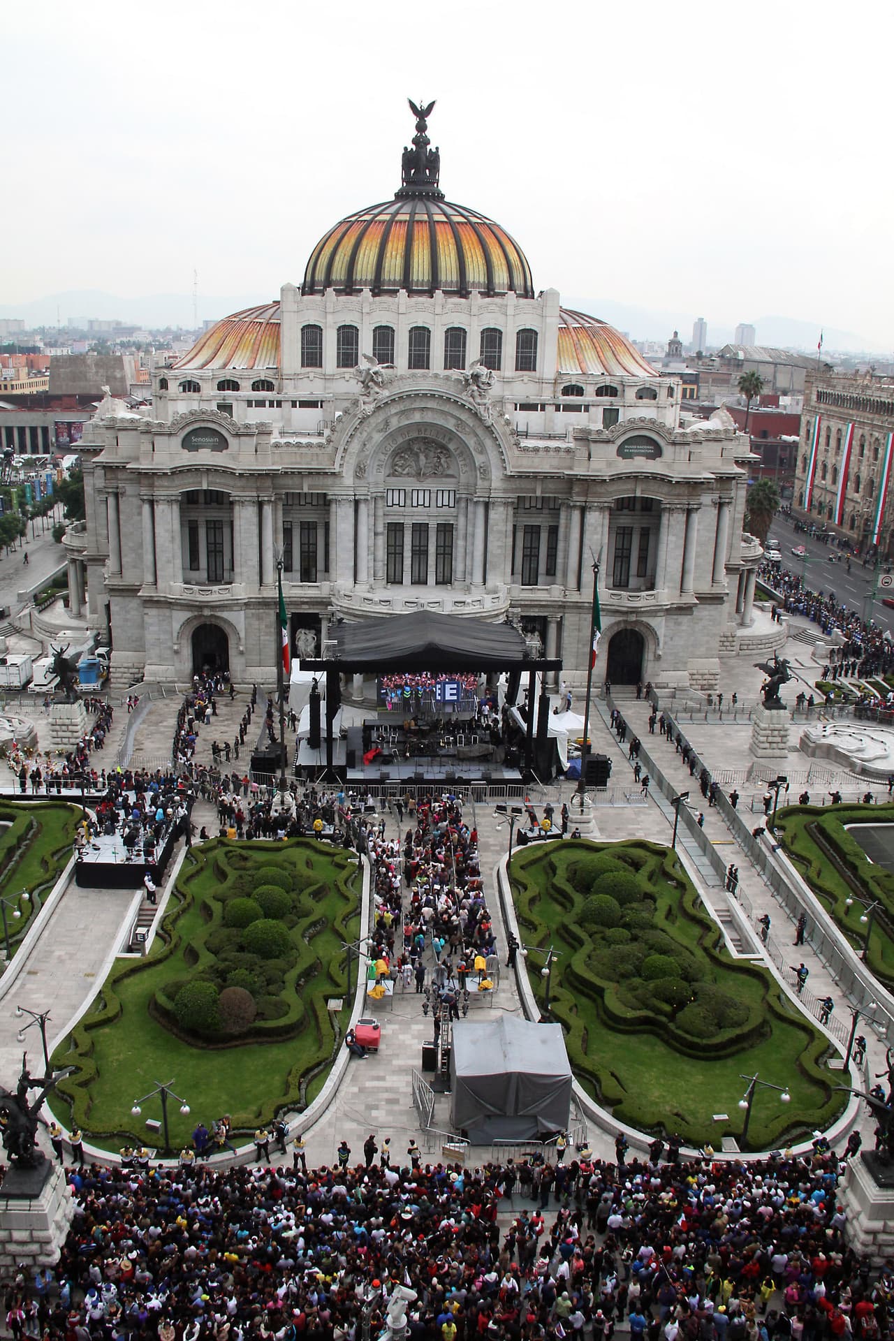Y es que el Palacio de Bellas Artes es el máximo recinto de la cultura que, ha servido como lugar para homenajear a los más grandes artistas.