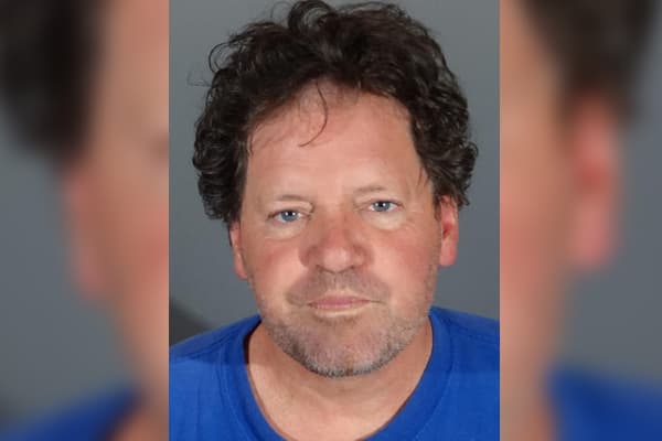 El hermano menor del expresidente Bill Clinton fue arrestado en el sur de California