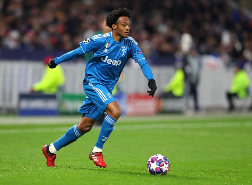 En su paso por la Fiorentina, gracias a su facilidad para driblear el colombiano fue apodado como ‘Cuadradinho’.