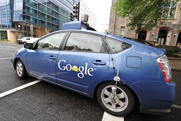 California evalúa cómo regular autos sin chofer