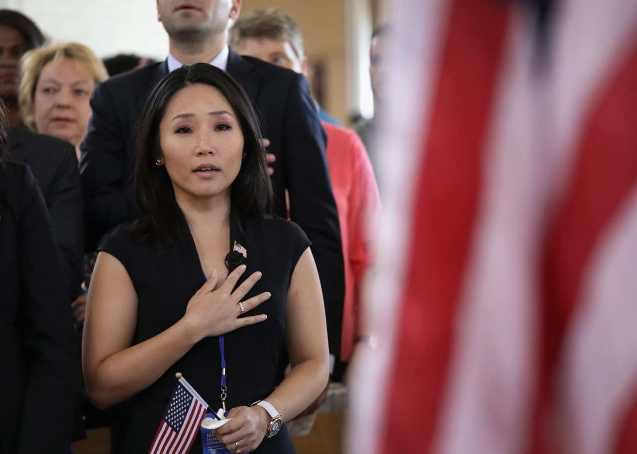 El servicio de inmigración acepta formularios antiguos pero con las tarifas que entraron en vigor el 23 de diciembre