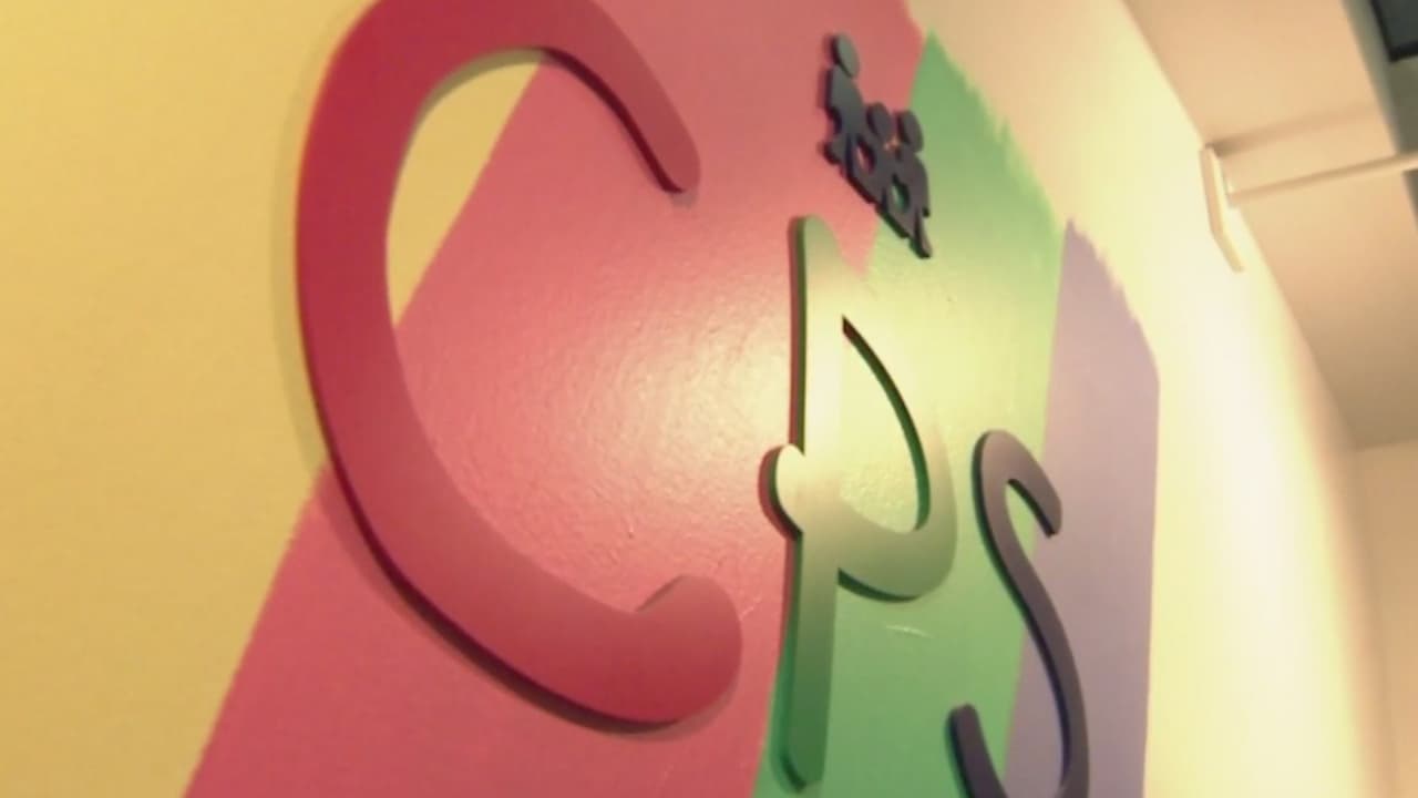 Investigación pone bajo la lupa las mentiras de empleados del Servicio de Protección al Menor (CPS), en Texas