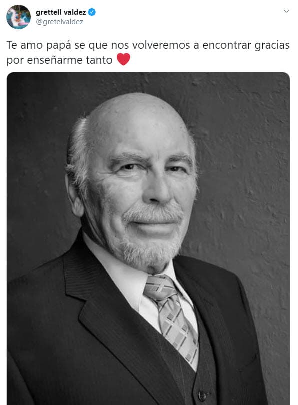 Pero en Twitter también externó su tristeza al despedir a su padre con una fotografía y un breve mensaje.
<br>
