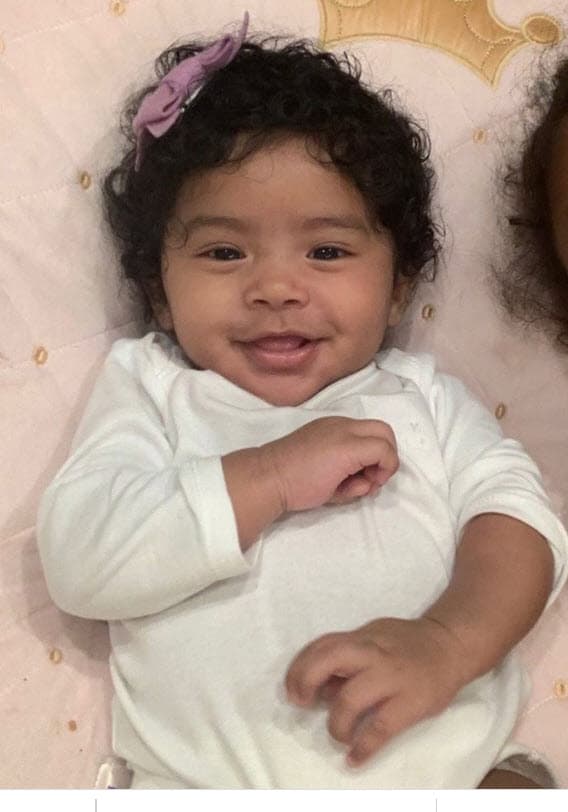 Las tres hijas que le sobreviven recibirán la cantidad restante después de la muerte de ella, según los términos que cita dicho medio estadounidense. En la foto aparece Capri.
<br>