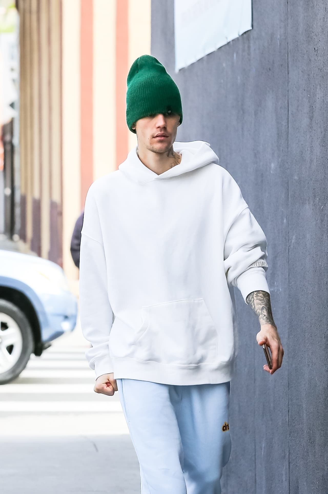 <b><a href="https://www.univision.com/famosos/justin-bieber-podria-convertirse-en-el-producto-mas-costoso-en-la-historia-de-youtube-donde-comenzo-su-carrera-fotos" target="_blank">El propio Justin Bieber</a></b> también reaccionó ante los mensajes que recibió después de sincerarse acerca de su estado de salud. El cantante de 
<b><a href="https://www.youtube.com/watch?v=fRh_vgS2dFE" target="_blank">'Sorry'</a></b> enfocó sus palabras hacia un mensaje de amor para sus críticos.
<br>