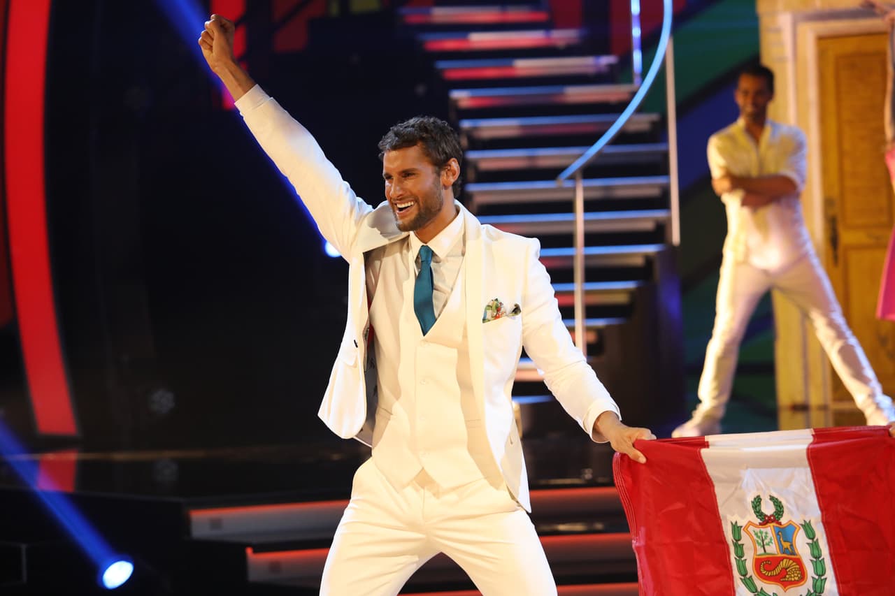 Franco se va y aquí recordamos sus mejores bailes.