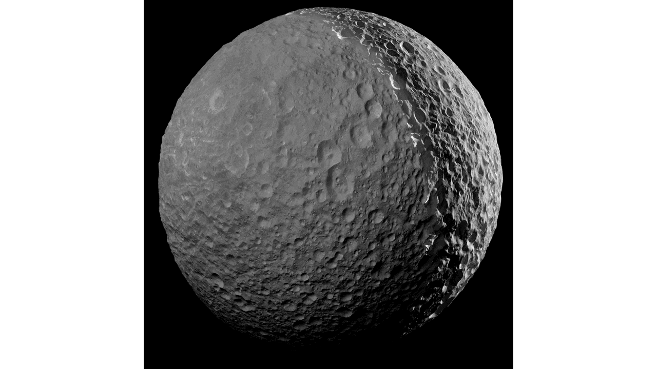 La luna mimas de Saturno.