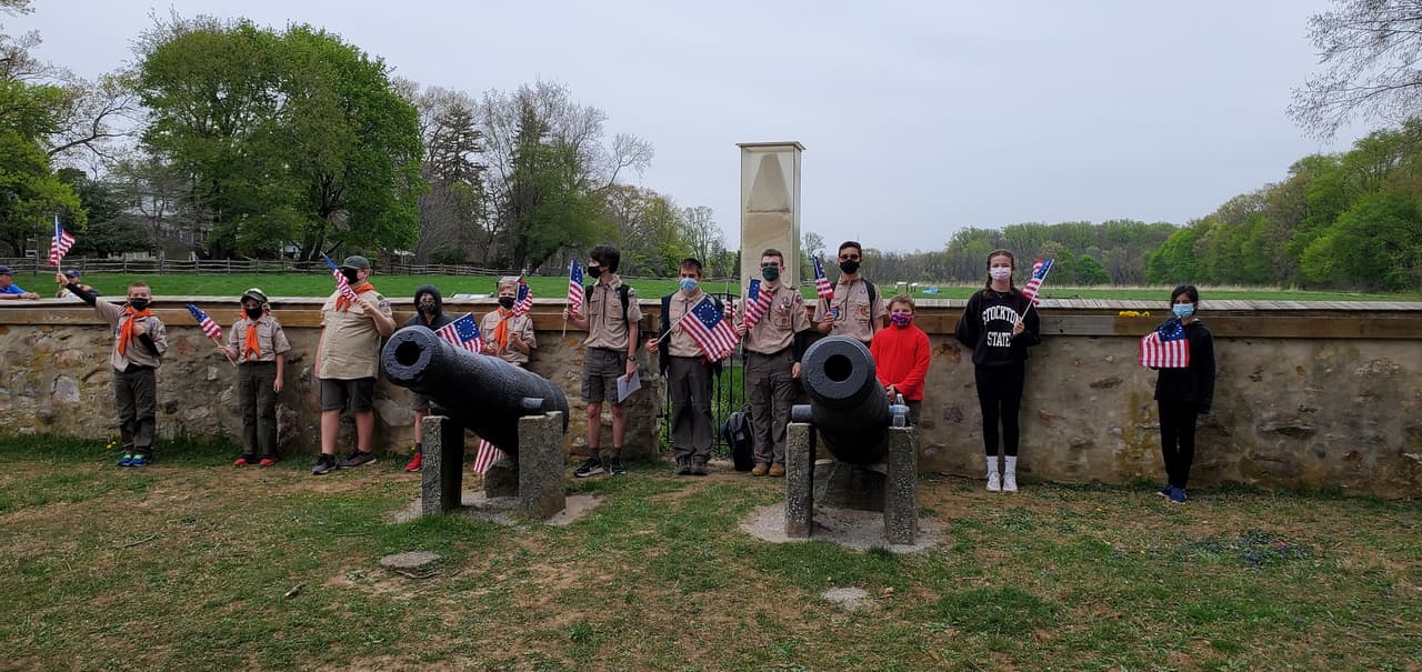 <b>Paoli Battlefield Historical Park (Malvern)</b>: El Parque Histórico Paoli Battlefield fue el escenario de una de las batallas más espantosas de la Revolución Estadounidense. Las tropas británicas atacaron a los estadounidenses a medianoche con bayonetas y espadas, dejando muchos muertos y quizás algunos espíritus a su paso. Algunos visitantes afirman que han hablado con algunos de los soldados caídos.