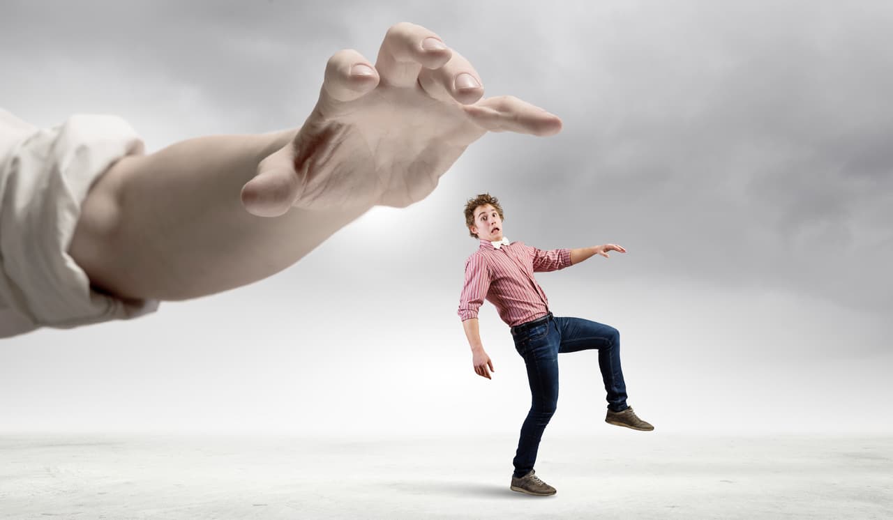 <b>Lo que más irrita a un Sagitario.</b>
<br>Te irritan mucho esas personas que se quieren meter en tu vida, decirte cómo debes vivirla, la gente apática, malhumorada y perezosa, pesimista y negativa, los mentirosos e hipócritas.