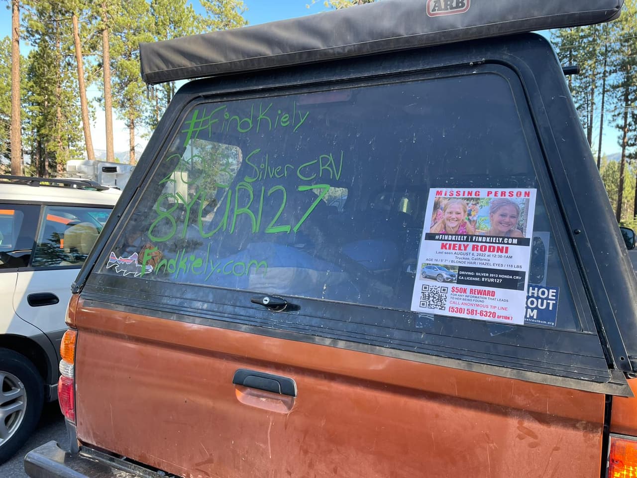 En la búsqueda participan más de 100 personas y elementos de diferentes agencias como el FBI y Seguridad Nacional.