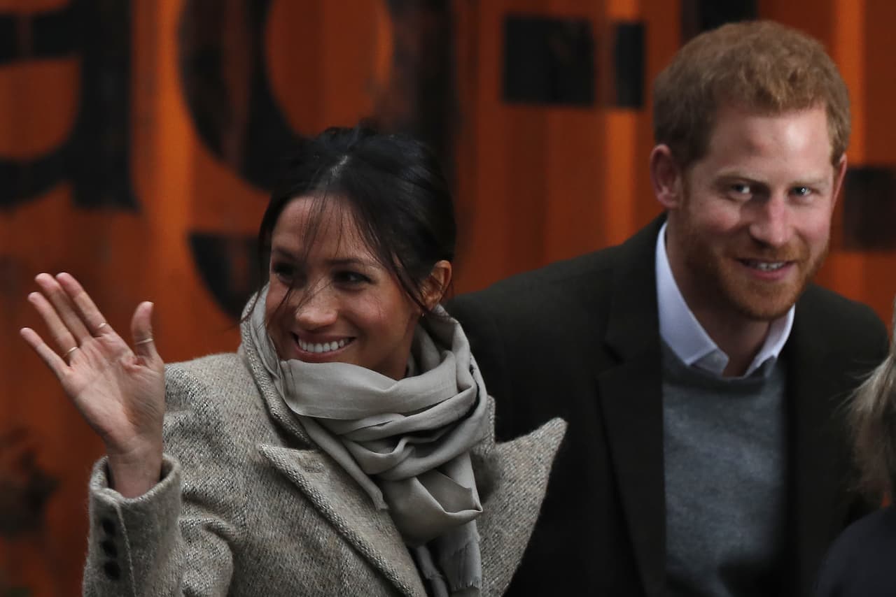 El príncipe Harry no puede ocultar lo feliz que está junto a su futura esposa Meghan Markle.