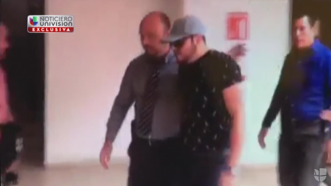 Gerardo Ortiz declara frente a la Fiscalía General de Jalisco