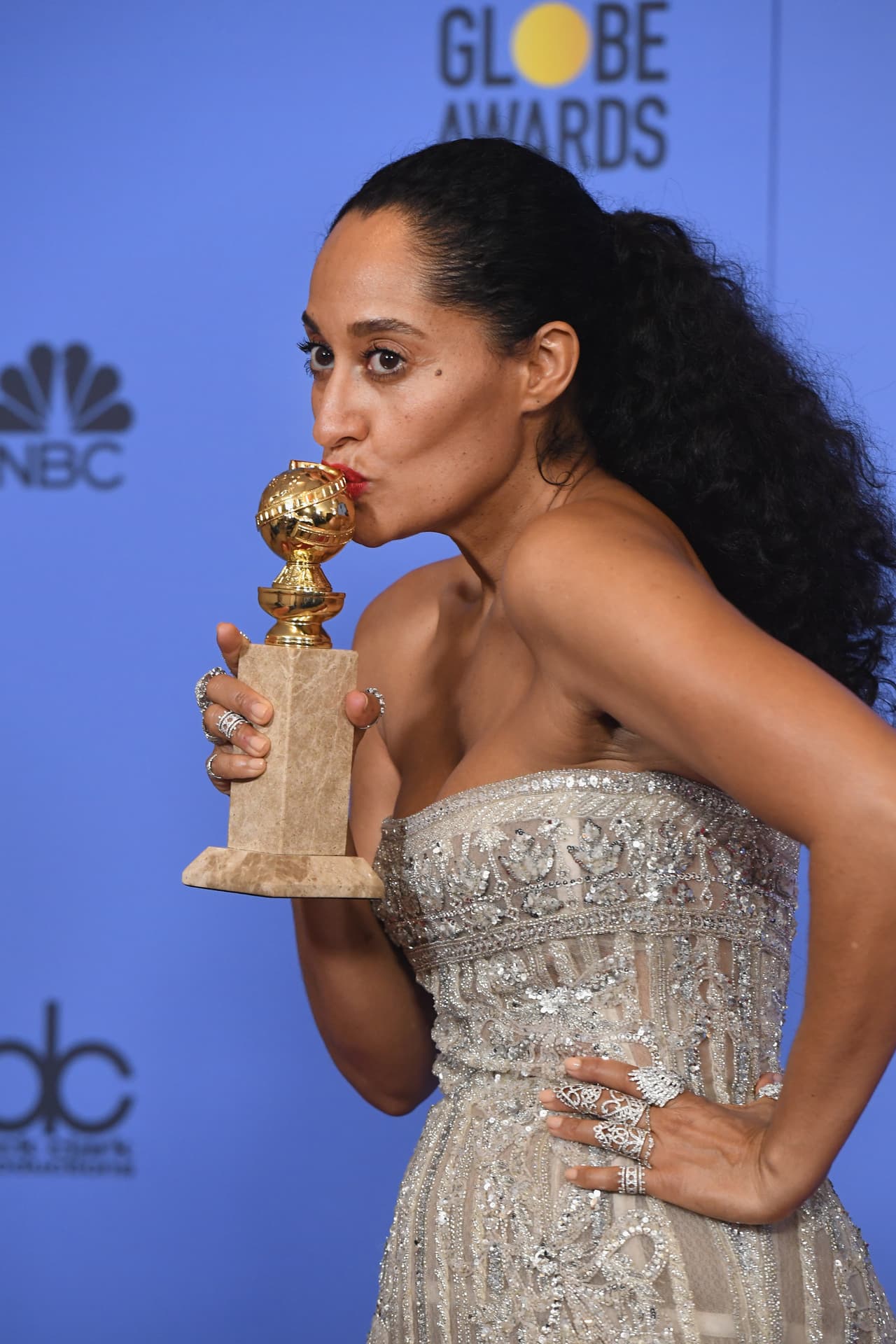 Tracee Ellis Ross ganó el Golden Globe a Mejor actriz de una serie de TV de comedia o musical por Black-ish.