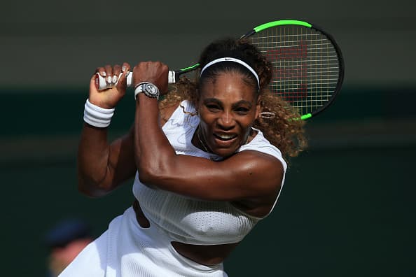 Aunque se podría pensar que Serena sería candidata para ser madrina del pequeño Archie, fuentes consultadas por
<b><a href="https://www.dailymail.co.uk/news/article-7210277/Baby-Archies-private-christening-not-reveal-godparents-sparking-furious-row.html" target="_blank">Daily Mail</a> </b>aseguran que no será así.