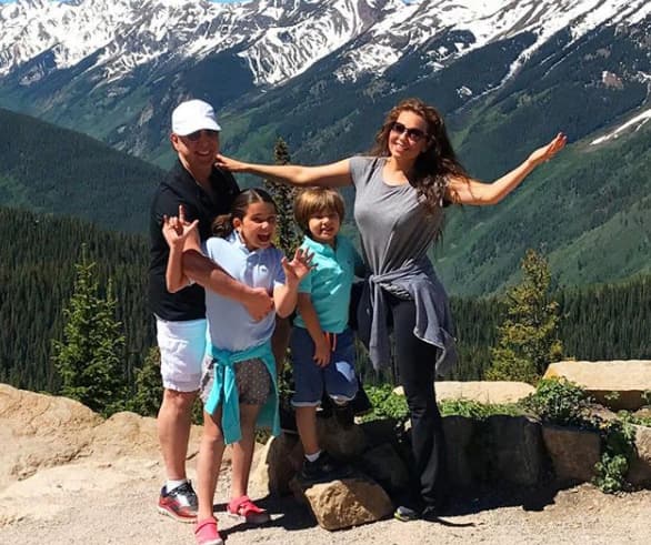 La actriz decidió dejar su carrera como actriz de telenovelas para dedicarse a la música y, sobre todo, a sus hijos.