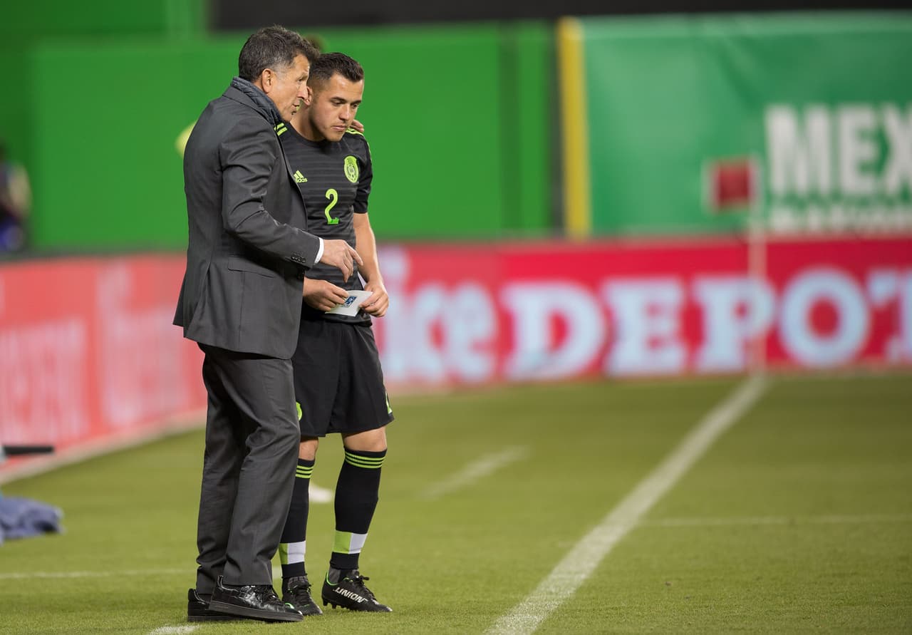 Israel Jiménez (Tigres U.A.N.L.) - Defensa