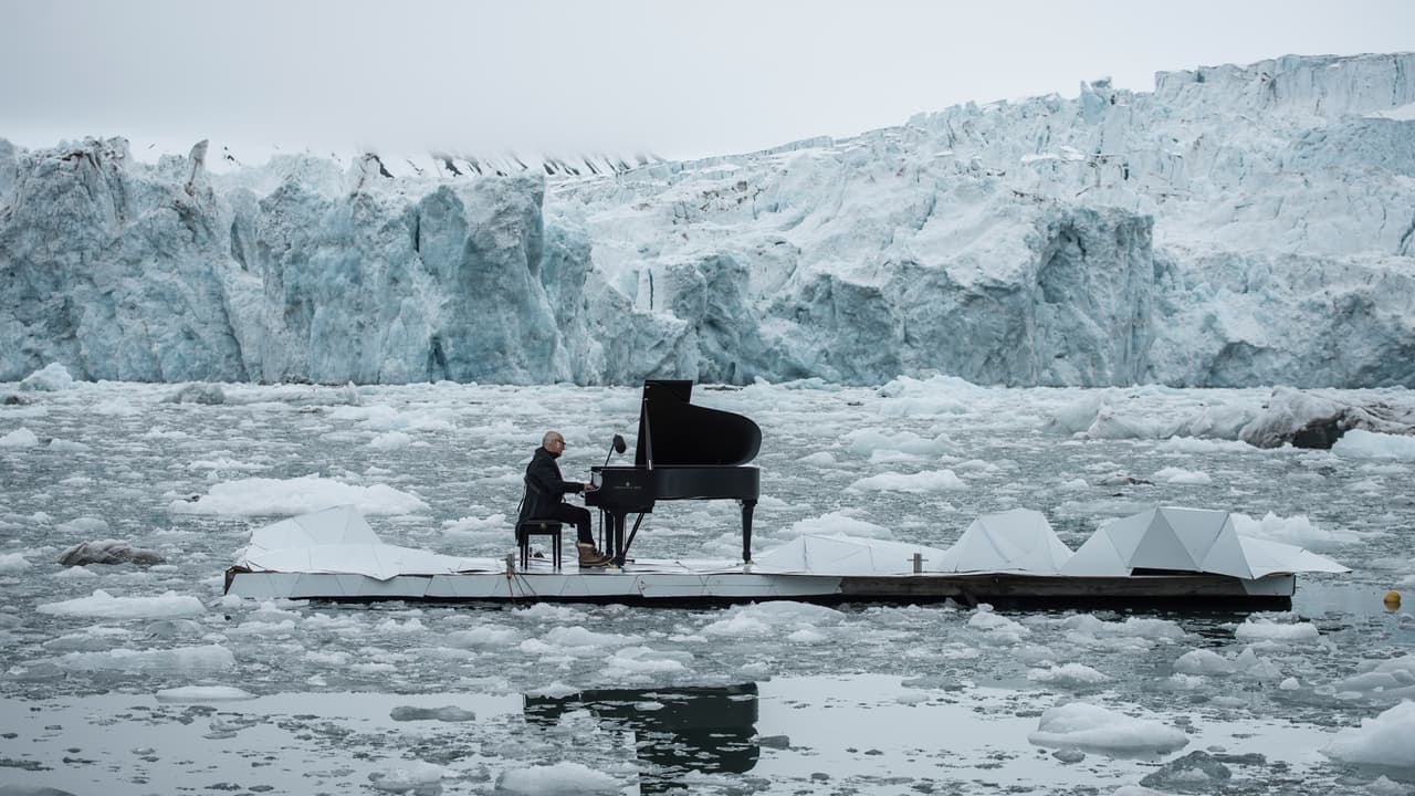 Un piano de cola en el Ártico