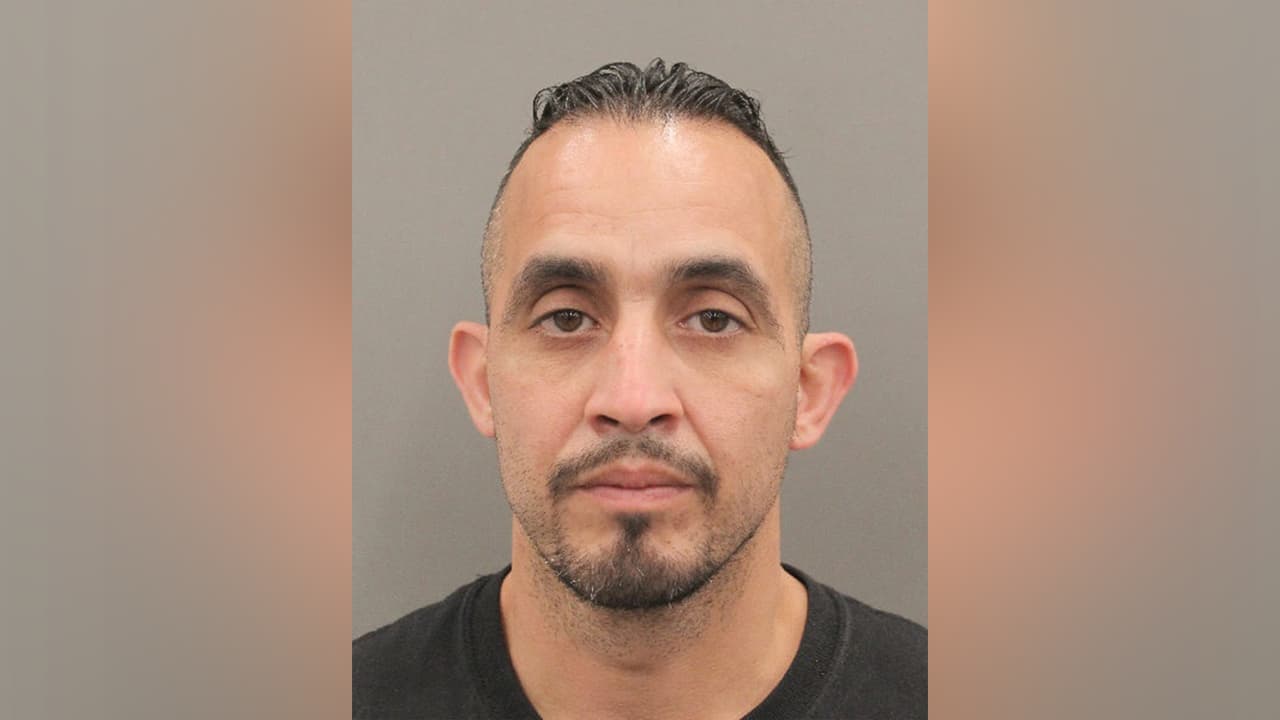 Paul Fonnie Marston Jr, es buscado por agresión contra un miembro de su familia.