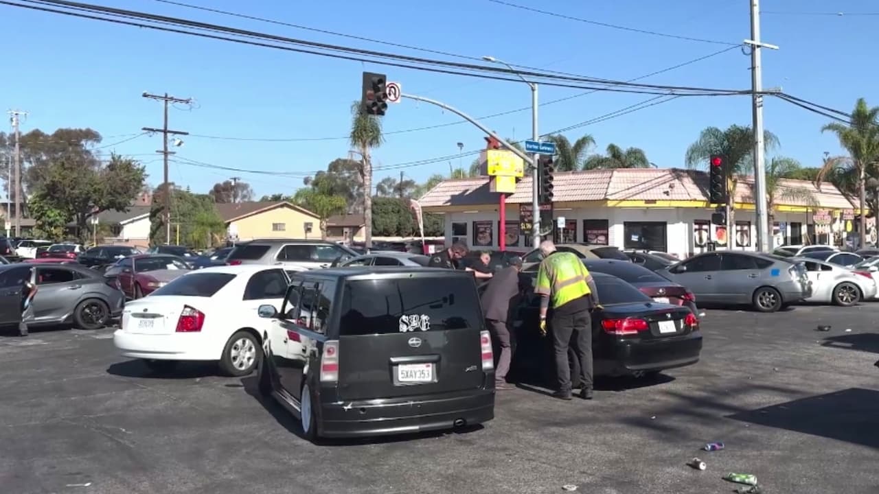 Operativo contra carreras ilegales en Los Ángeles deja al menos 25 arrestados: había un auto robado