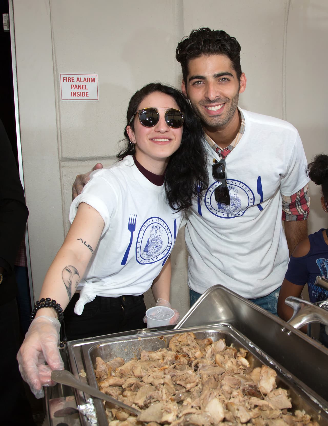Emily Estefan con Jason Canela