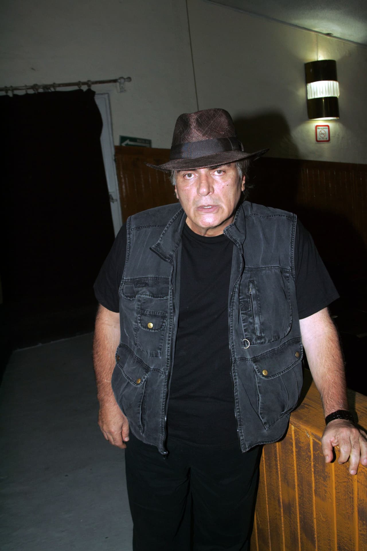 <b><a href="http://www.univision.com/temas/salvador-pineda">Salvador Pineda</a></b> dejó de ser el galán de las telenovelas para convertirse en un temible villano, pues su voz, su físico y su capacidad histriónica le han permitido realizar estos papeles a la perfección.