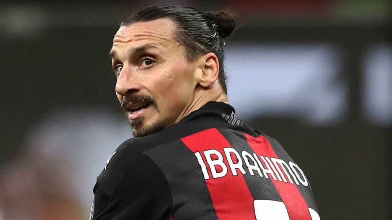 Zlatan Ibrahimovic volverá a jugar hasta septiembre
