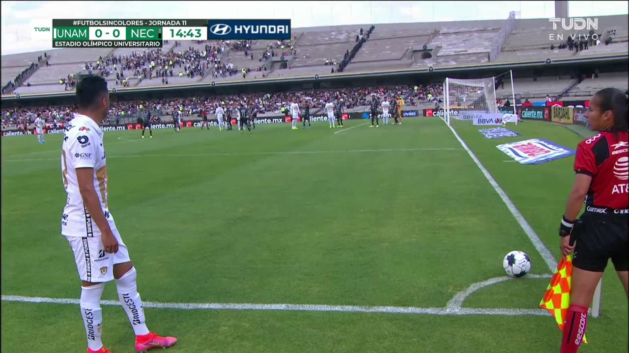 ¡TIRO ATAJADO! disparo por Juan Ignacio Dinenno.