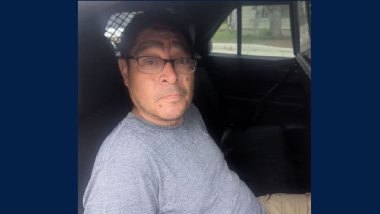 Un hombre que robó válvulas casi a diario durante un mes fue arrestado en San Antonio