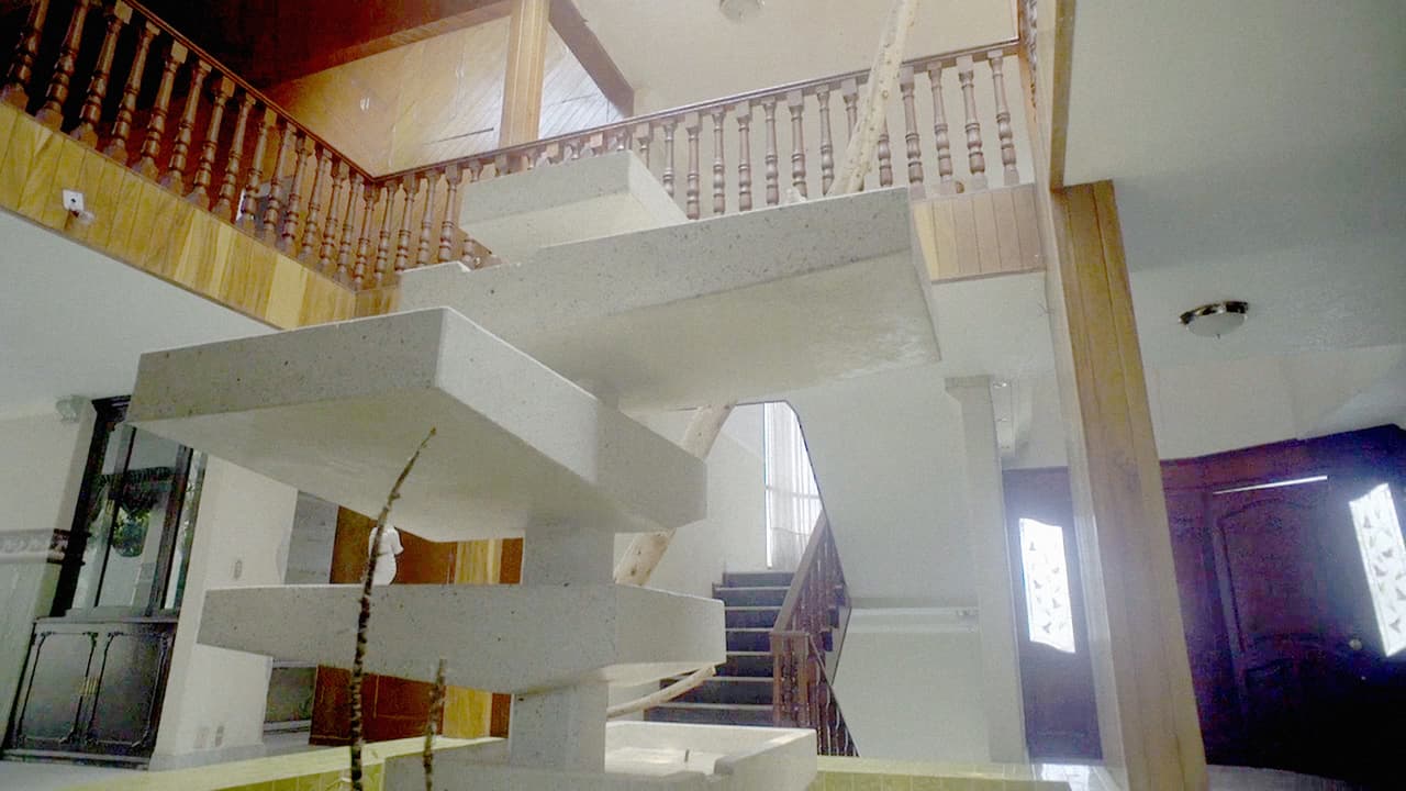 La subasta se divide en dos bloques. El primero contempla 15 inmuebles, desde ranchos en el centro de México a lujosas casas en el balneario turístico de Los Cabos, considerados "de abandono".