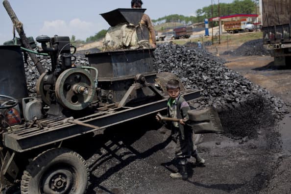 8.- En la octava posición se ubica 
<b>Coal India, empresa que ha contribuido con 23,124 toneladas equivalentes de dióxido de carbono </b>emitiendo el 1.71% de las emisiones mundiales. 
<br>