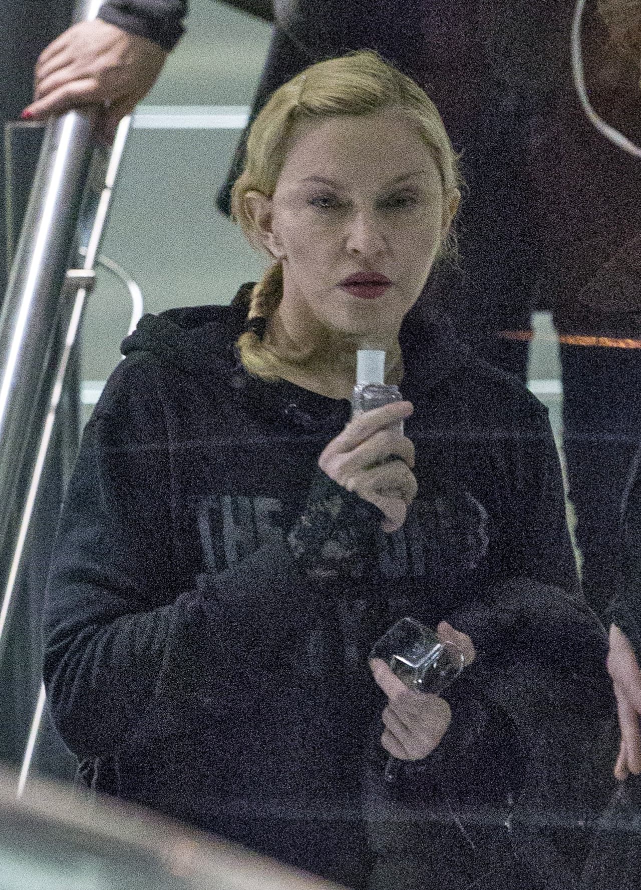 Y cuando la captan sin maquillaje de verdad que nos deja en 'shock'.