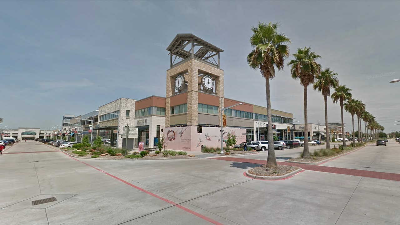 Pearland, al sur de Houston, está en el puesto seis con 113,693 habitantes, es considerada como una de las áreas más seguras en Texas.