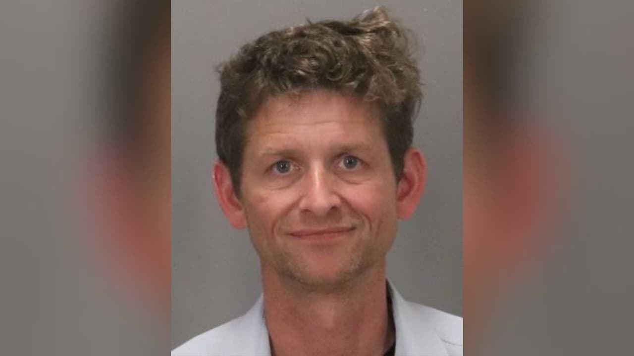 Arrestan a expastor por abuso sexual de un menor de edad: la víctima ya es mayor ahora