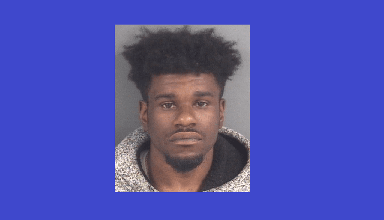 -Cory Smith de 26 años recibió cargos por conspiración para cometer un robo y realizar el robo con un arma mortal. Se encuentra en la Cárcel del Condado de Cumberland bajo una fianza de $158,000.00.