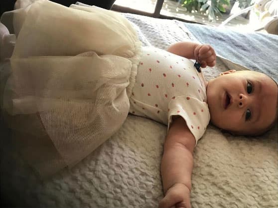 Lúa le ha cambiado por completo la vida a 
<b><a href="http://www.univision.com/temas/zuria-vega">Zuria Vega</a></b> y su esposo. La orgullosa mamá no deja de retratar el crecimiento de su pequeña hija.