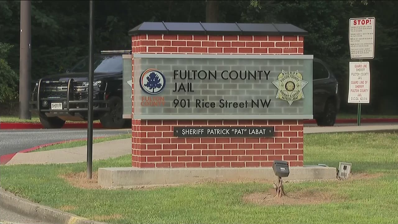 Trump anuncia que planea entregarse el jueves en el condado de Fulton