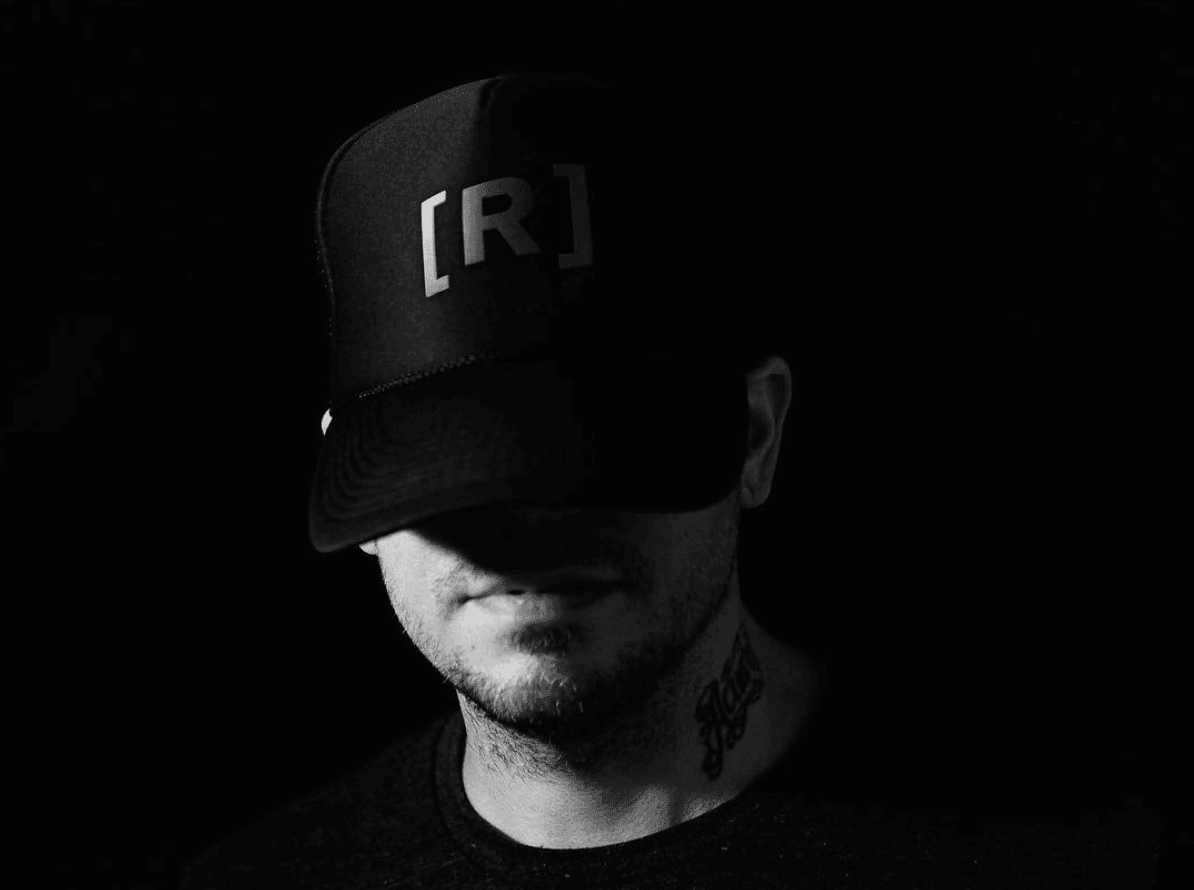 Conoce la sorprendente canción de 1,900 palabras que podría romper un récord Guinness