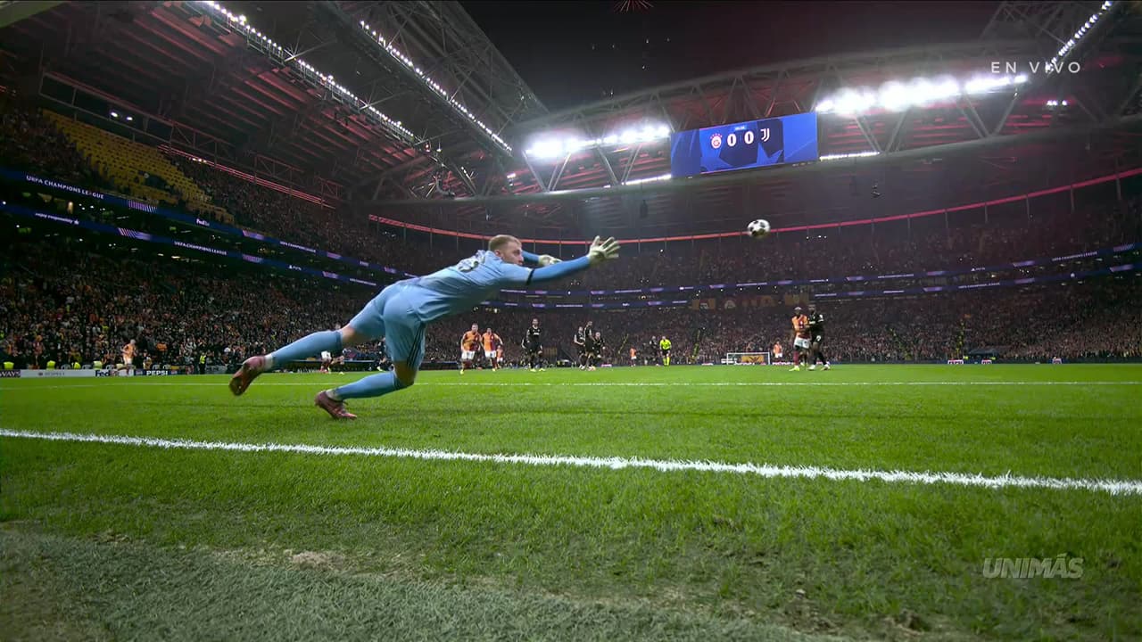 ¡Primer aviso turco! Yunus se dispara de larga distancia pero va por un lado