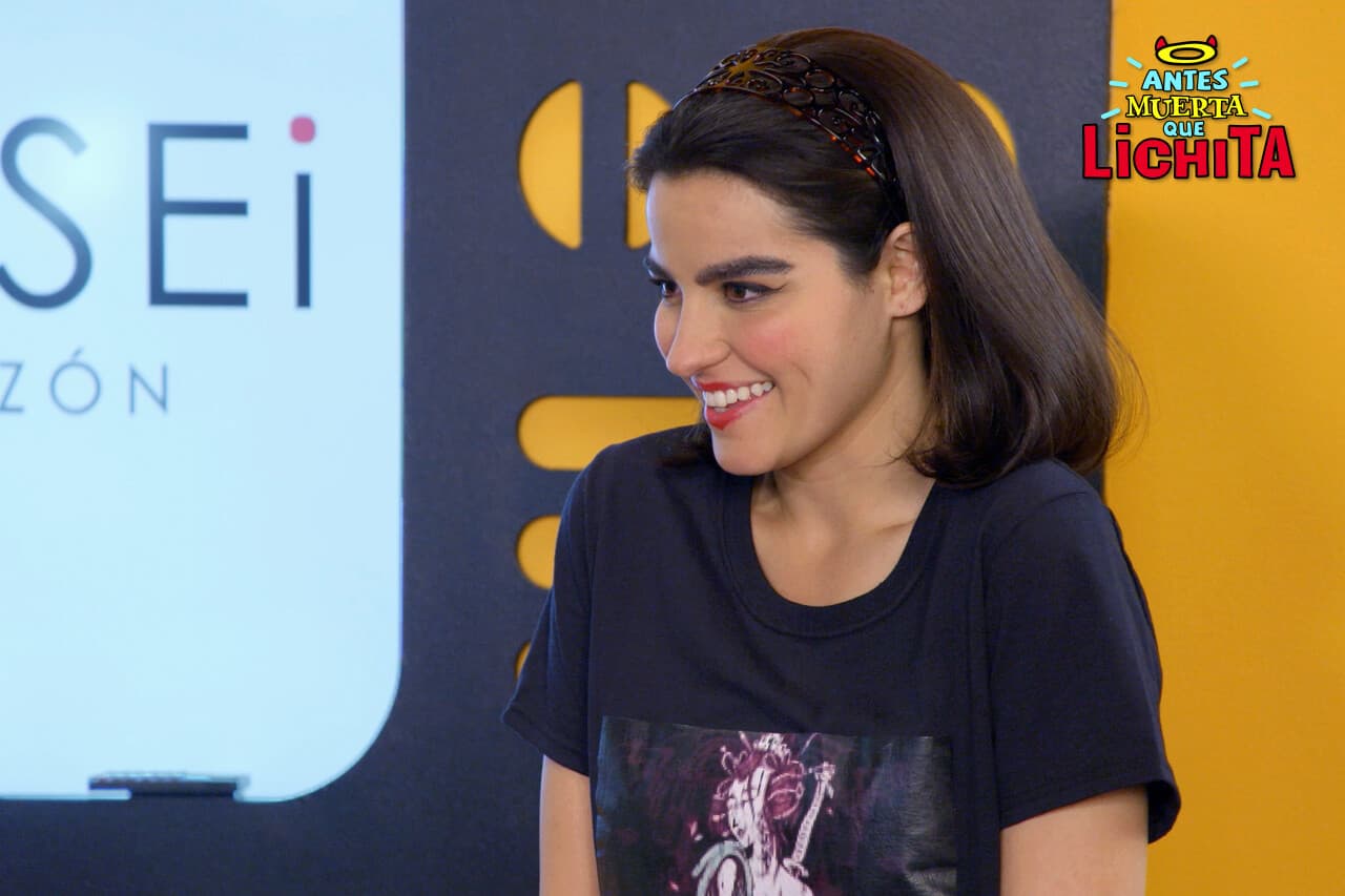 Alicia se disfraza de geisha en la presentación de Oki Oki Jinsei.