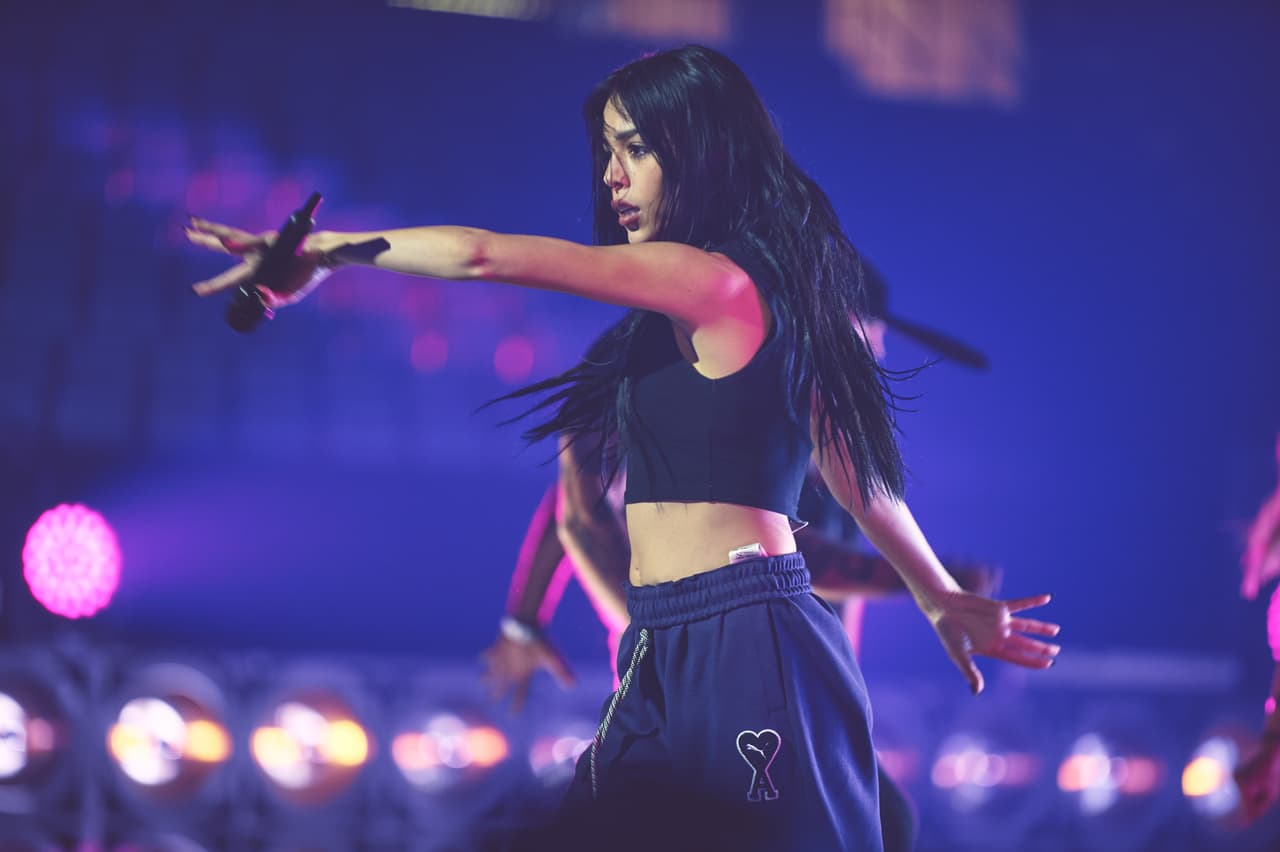 La actriz y cantante mexicana estará presentando su exitoso tema 'XT4S1S
<b>'.</b>