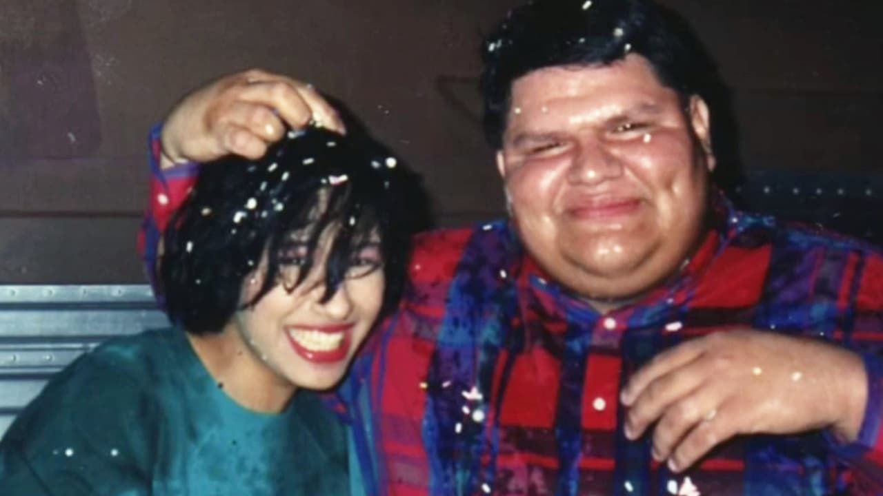 'Choco' Garza, fotógrafo y amigo de Selena, abre el baúl de los recuerdos de la cantante: "Era como una hermana"