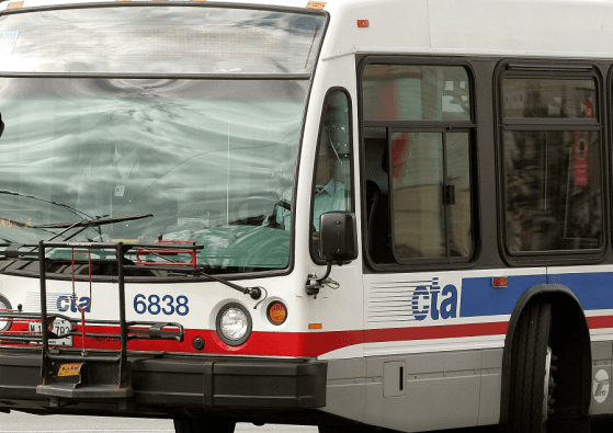 Se registra un ataque más con petardos de pintura y la víctima es un chofer de CTA