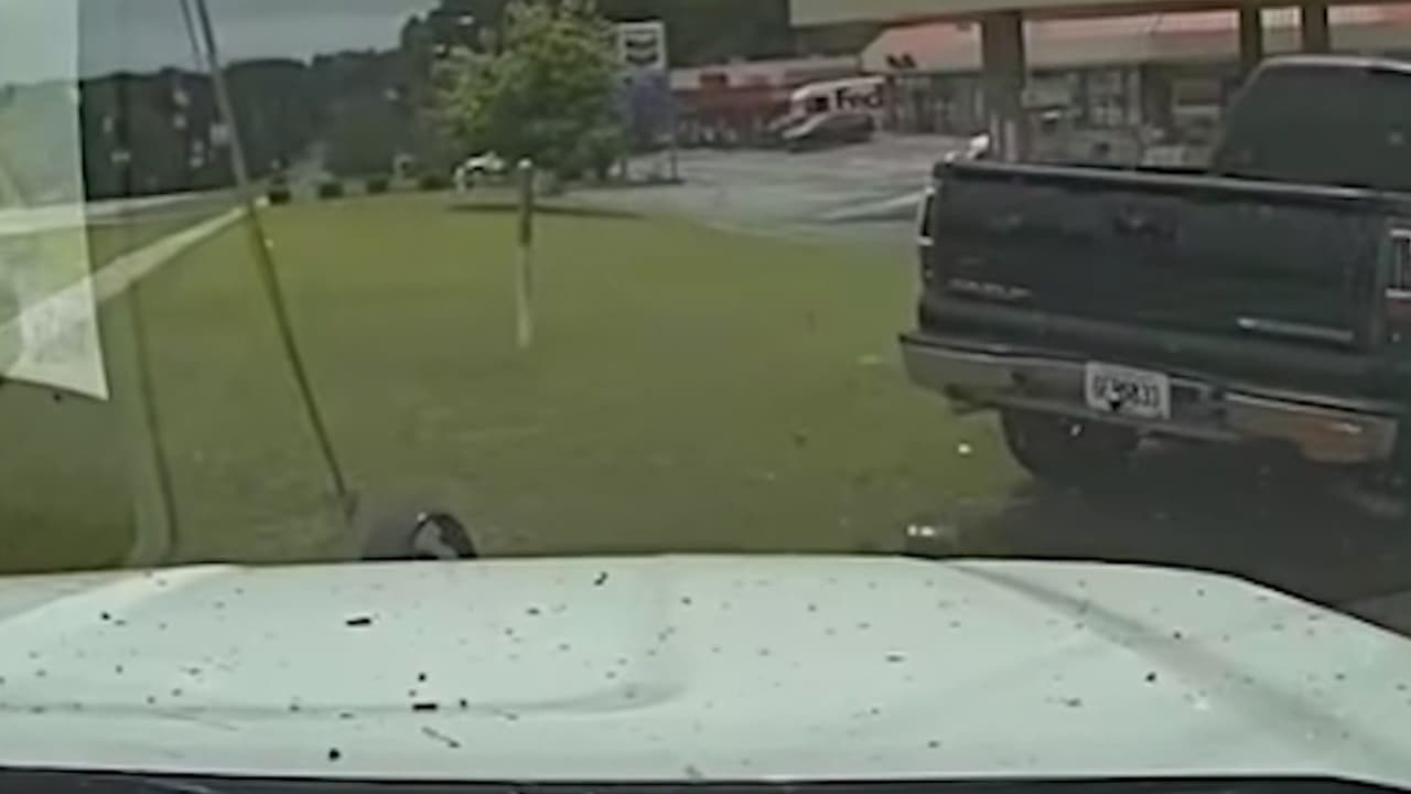 Niño hispano sobrevive tras salir disparado en choque múltiple en Gwynnett