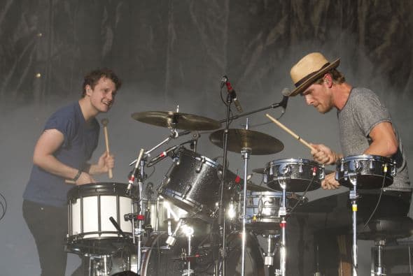 Mark Foster y los demás integrantes de la banda de indie rock Foster the People interpretaron sus mayores éxitos en el Austin City Limits este viernes.