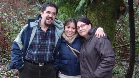 Separados por la frontera canadiense: "Vivo a dos horas de mi padre y no puede visitarme"