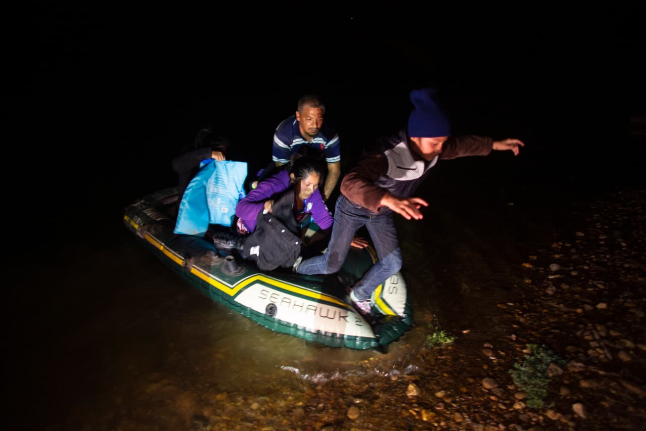 “Nos daban de comer una vez al día”: el testimonio de un menor de 12 años que cruzó solo la frontera