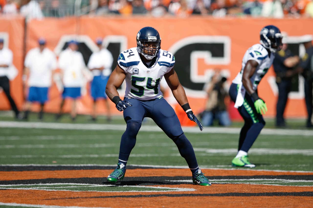 Bobby Wagner líder tackleador de los Seahawks, espera estar listo contra los 49ers