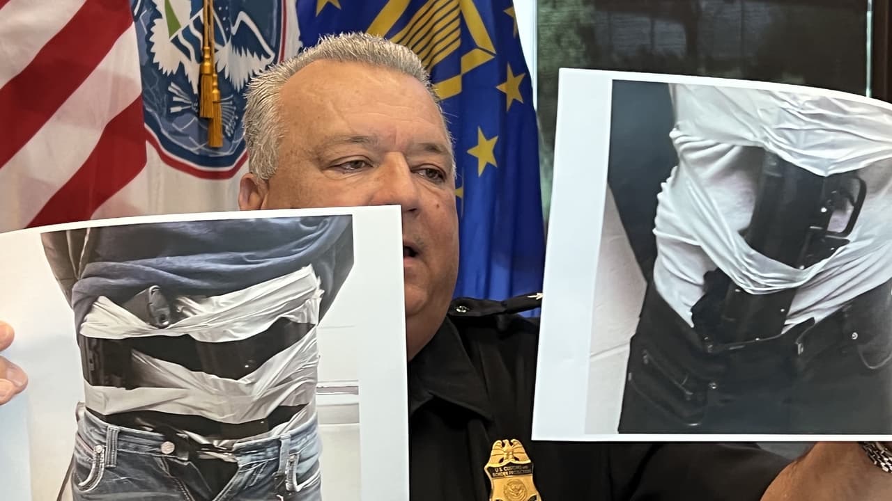 Incrementan las incautaciones de armas que intentan cruzar hacia México por la frontera de Arizona