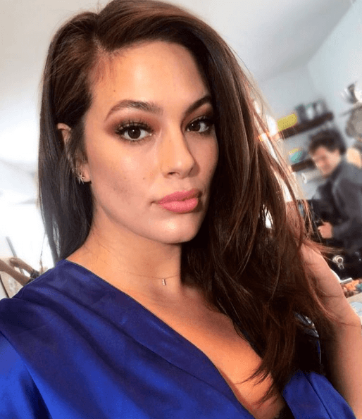 Ashley nació en Nebraska el 30 de octubre de 1987.